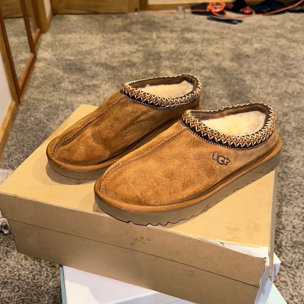Ugg chestnut Tasman suede casual slippers unisex